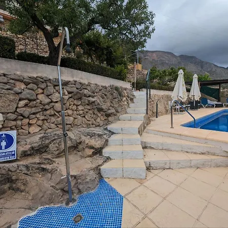 Alojamientos Turisticos Isa I Toni Sella