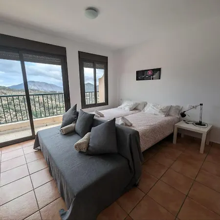 Alojamientos Turisticos Isa I Toni Sella